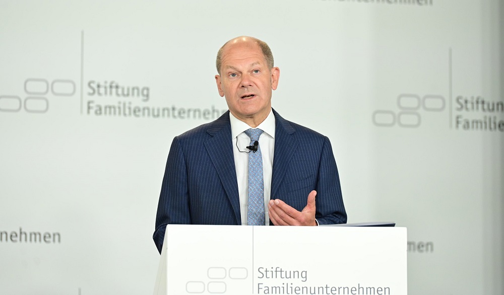 Scholz u drejtohet bizneseve gjermane: Punesoni te huaj
